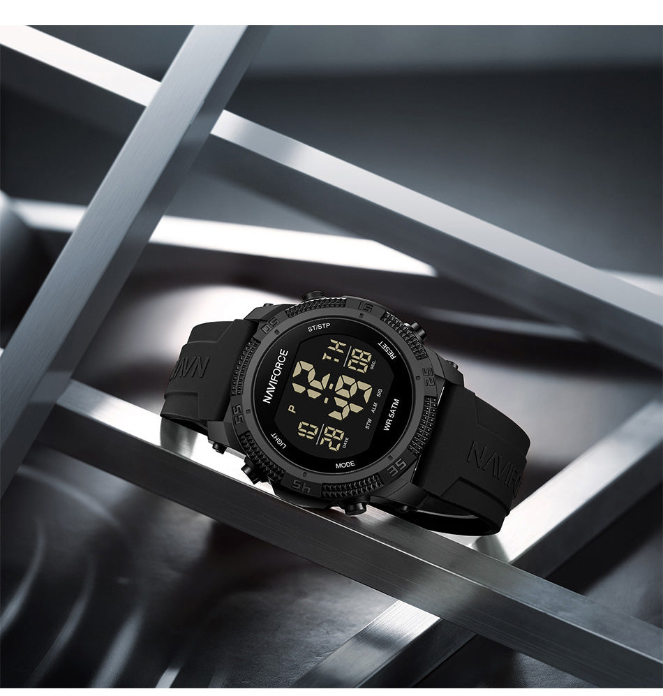 Naviforce 7104